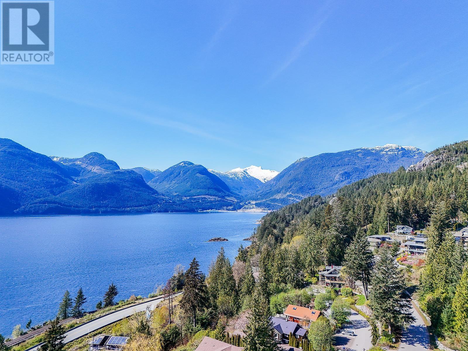 642 LOWER CRESCENT, Squamish real estate listing R2998423