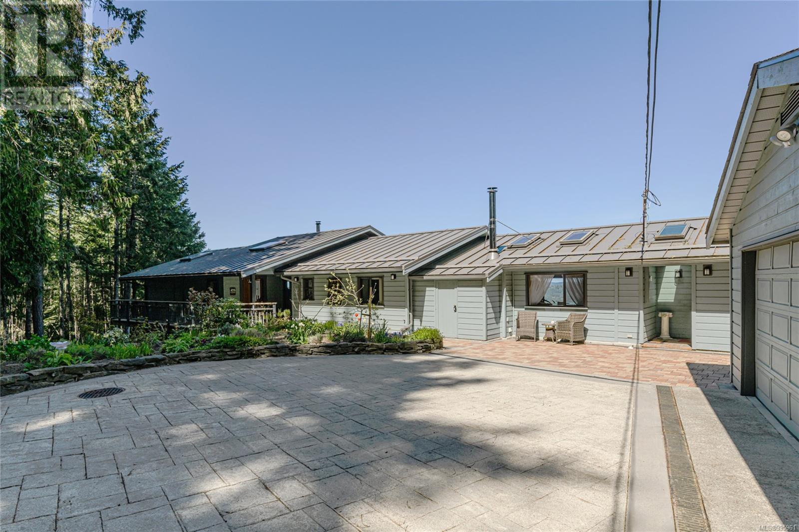 234 Wilkie Way, Salt Spring