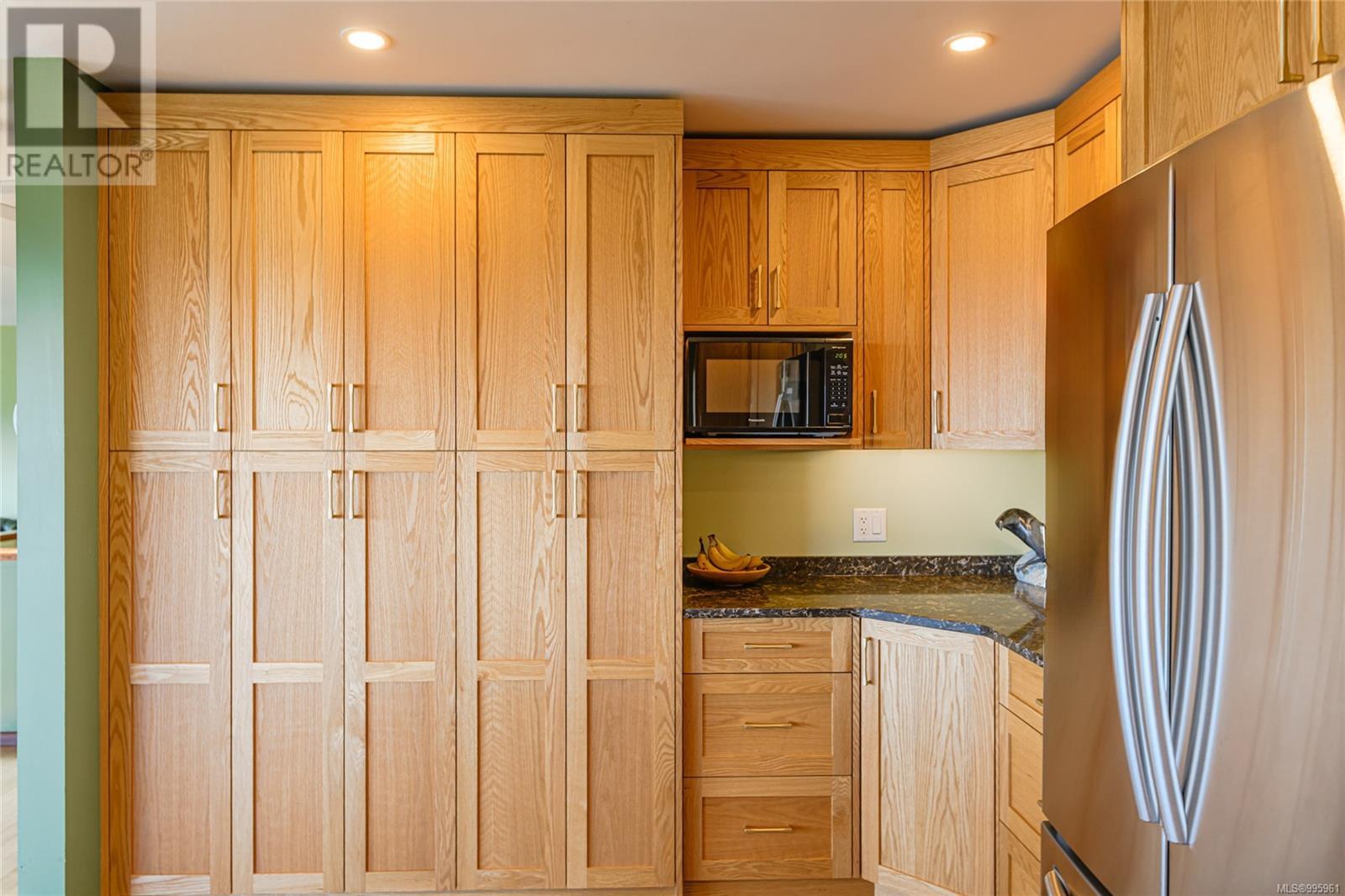 234 Wilkie Way, Salt Spring