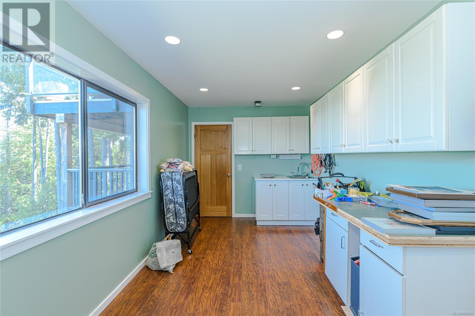 234 Wilkie Way, Salt Spring