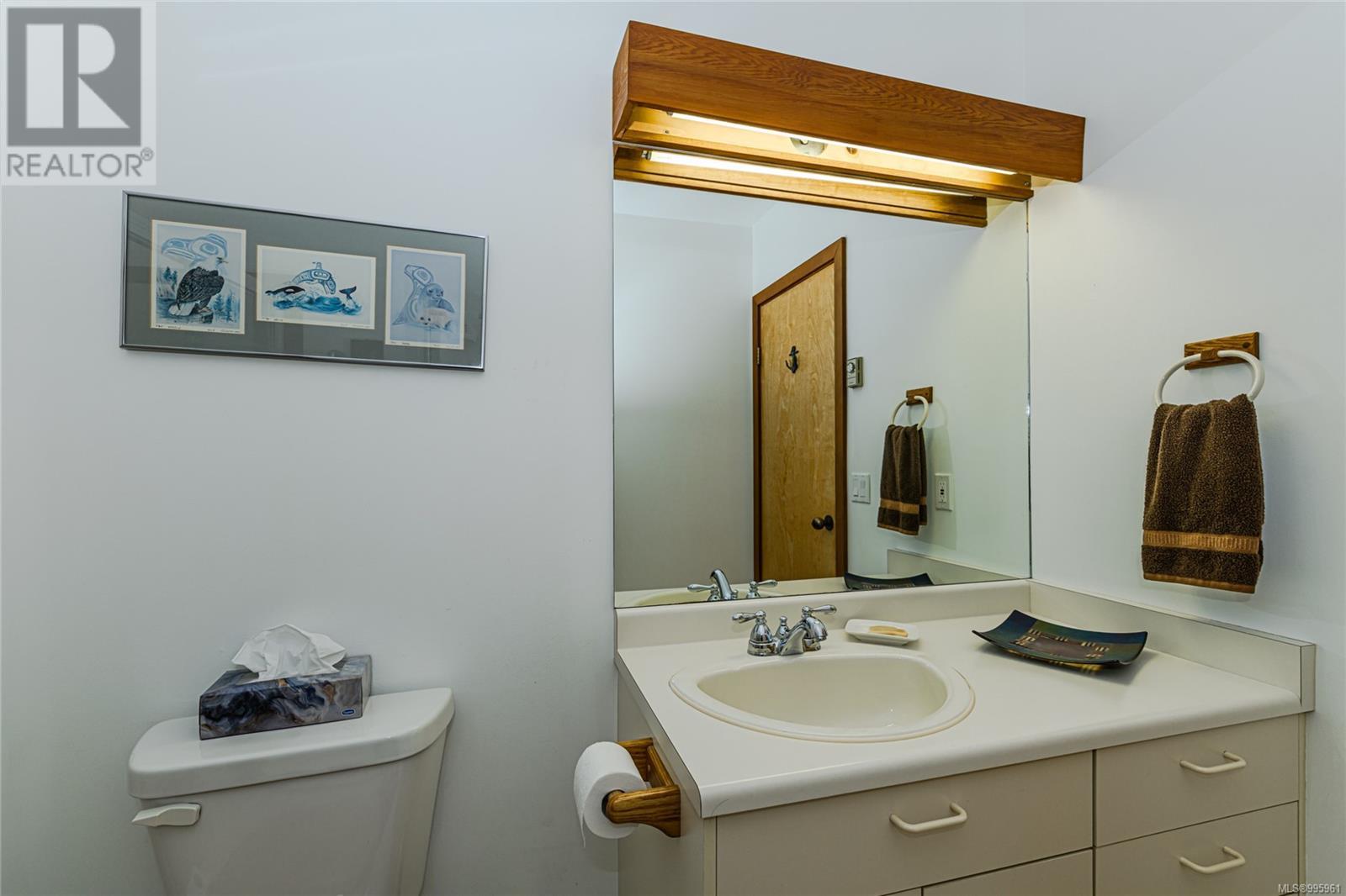 234 Wilkie Way, Salt Spring