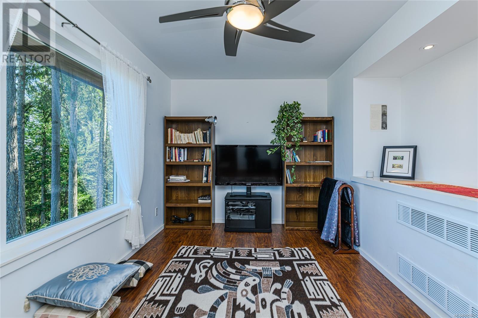 234 Wilkie Way, Salt Spring
