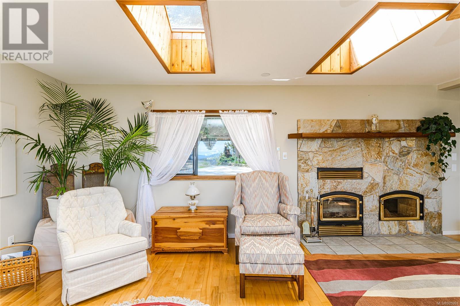 234 Wilkie Way, Salt Spring