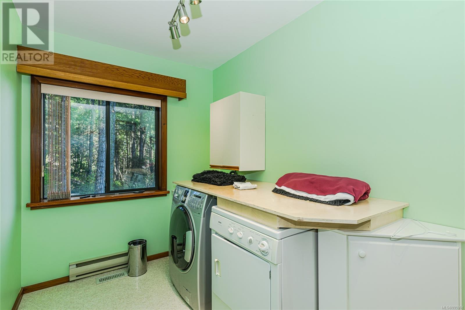 234 Wilkie Way, Salt Spring