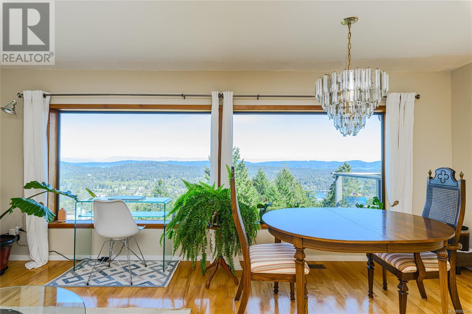 234 Wilkie Way, Salt Spring