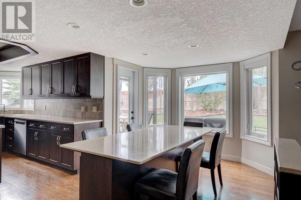 Single Family House for Sale in  Woodbriar Place SW Woodbine Calgary 