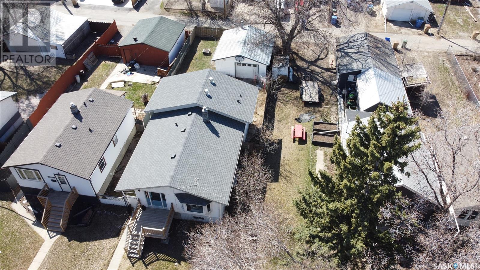 Photo 2 of 1124 Elliott Street, Regina SK