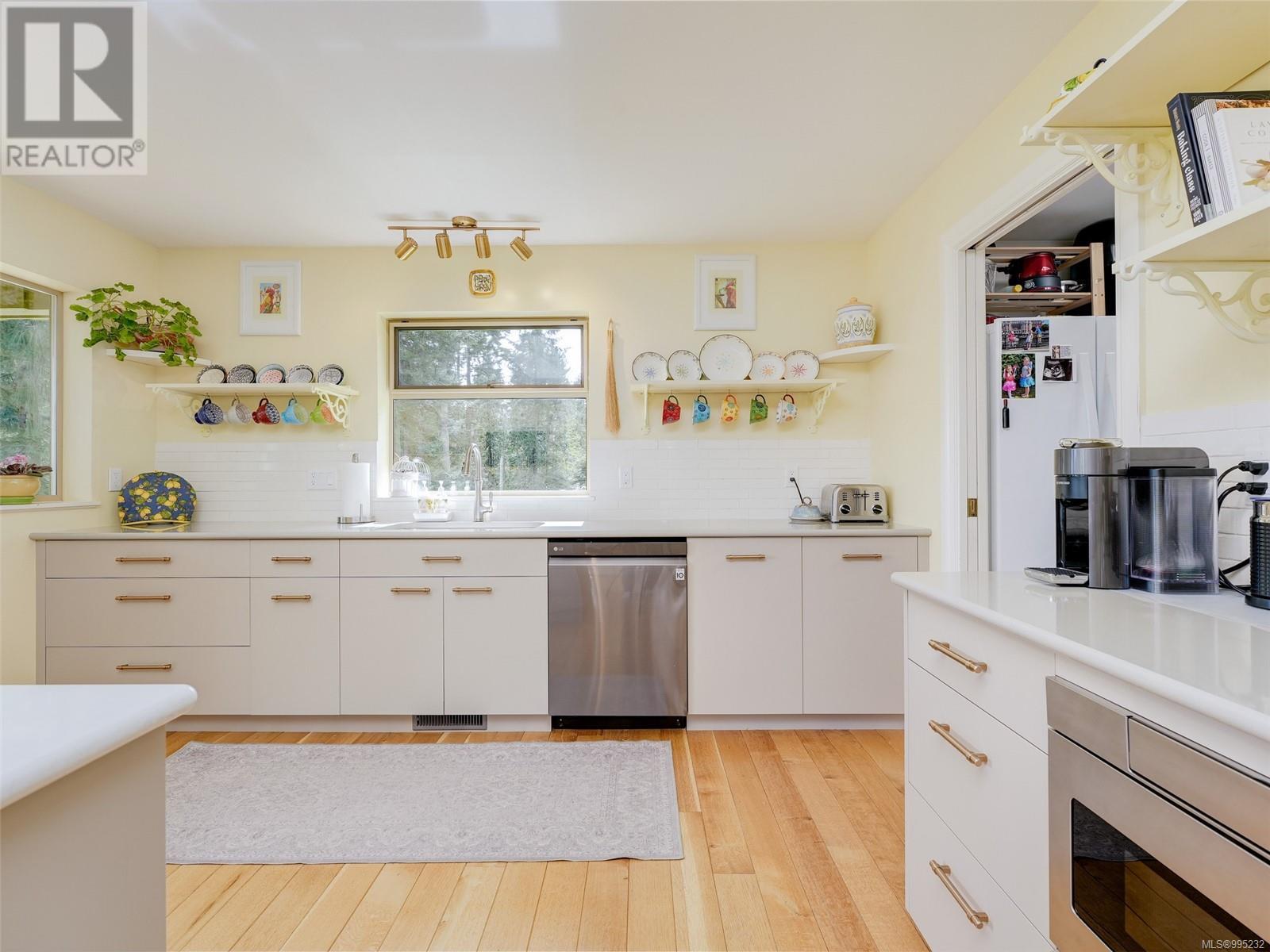 956 Cherry Point Rd, Cowichan Bay