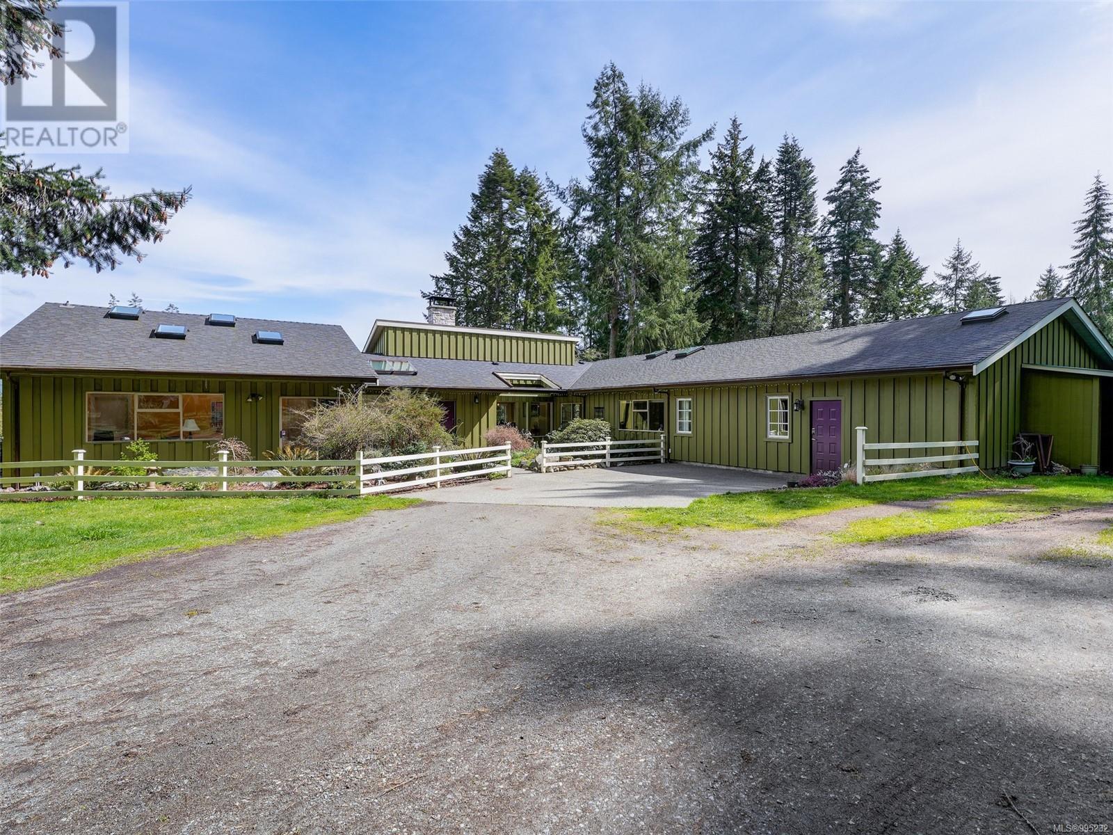 956 Cherry Point Rd, Cowichan Bay