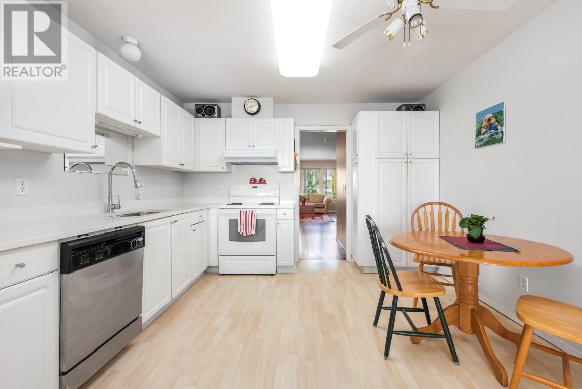 1038 WALLS AVENUE, Coquitlam