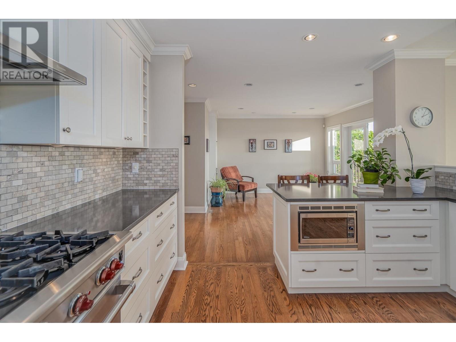 1460 NELSON AVENUE, West Vancouver