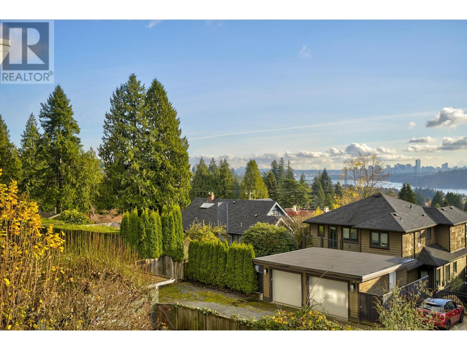 1460 NELSON AVENUE, West Vancouver