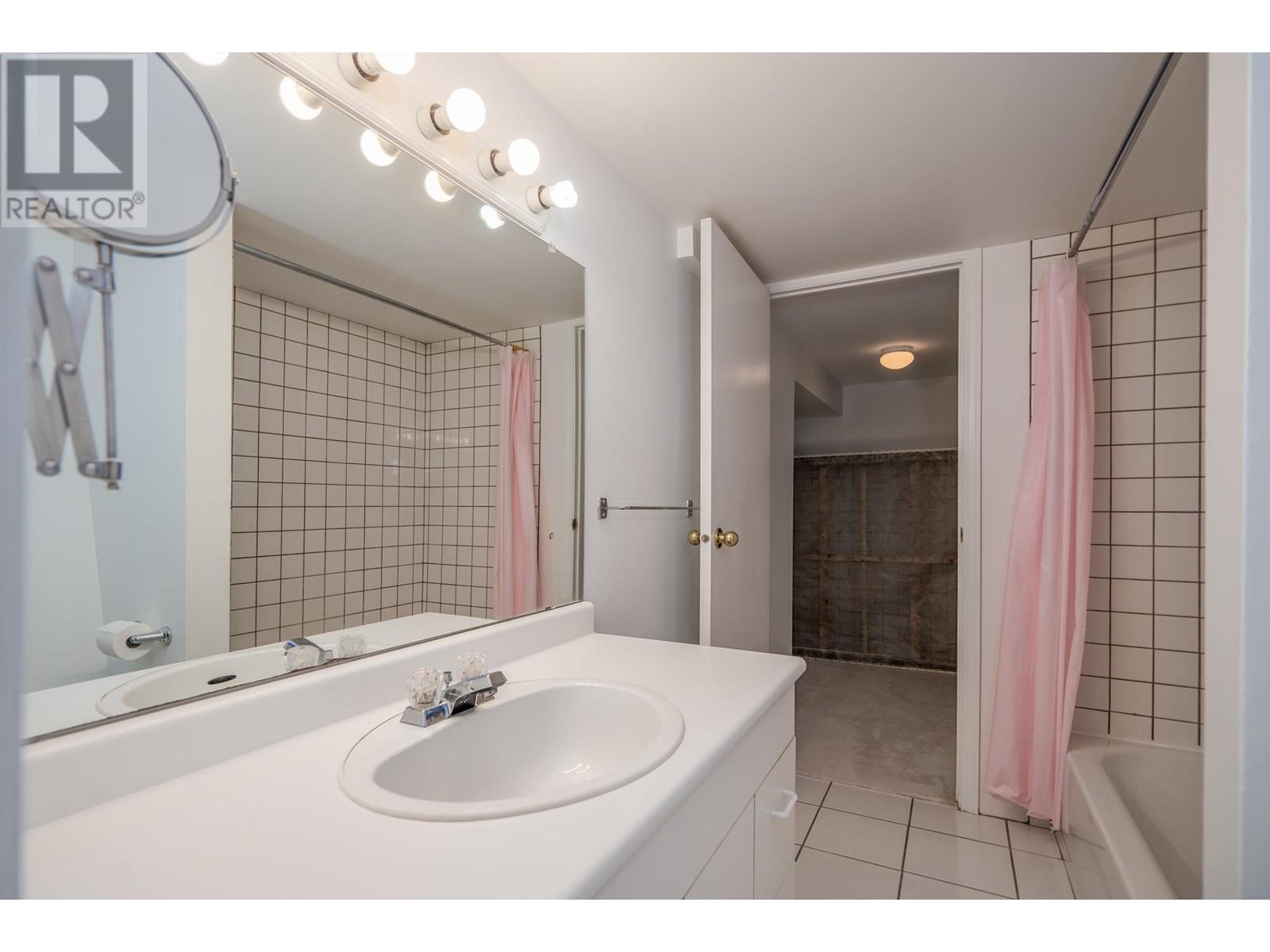 1460 NELSON AVENUE, West Vancouver