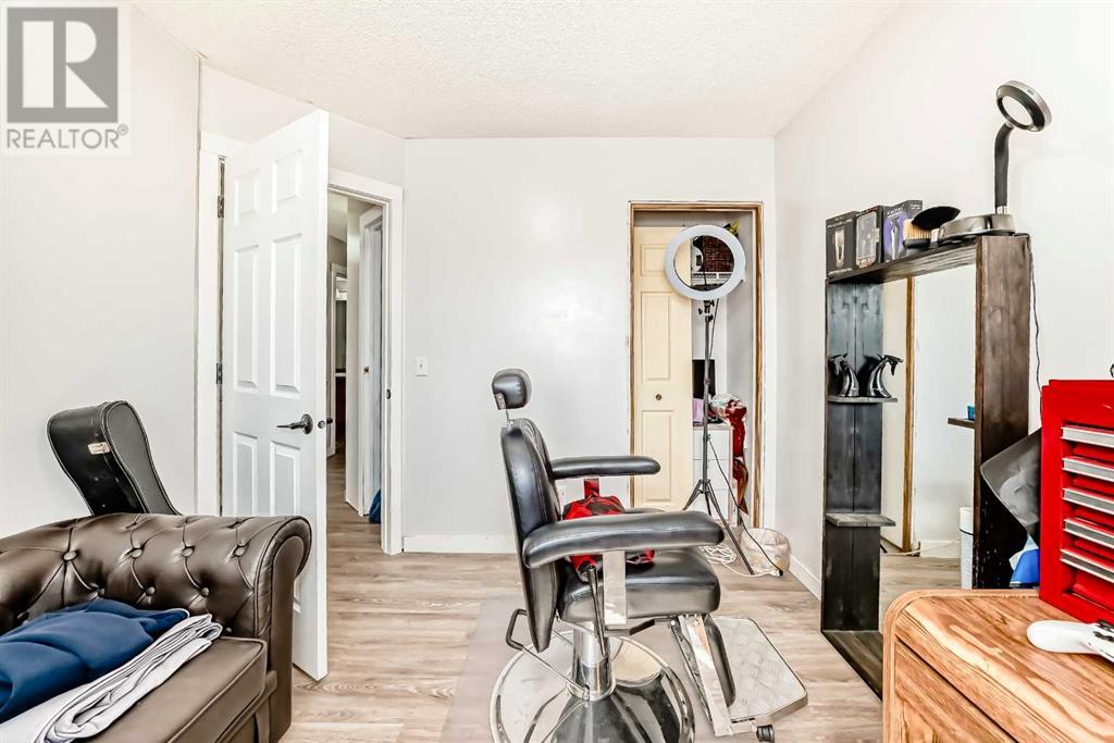 Single Family House 4 Level for Sale in  Bridleglen Road SW Bridlewood Calgary 