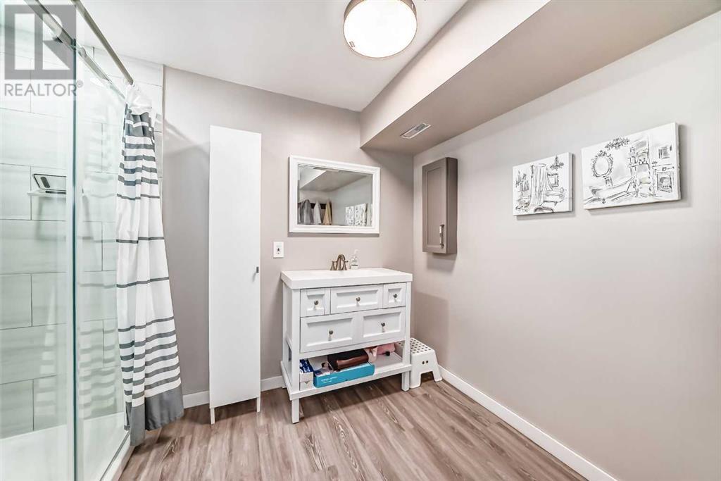 Single Family House 4 Level for Sale in  Bridleglen Road SW Bridlewood Calgary 