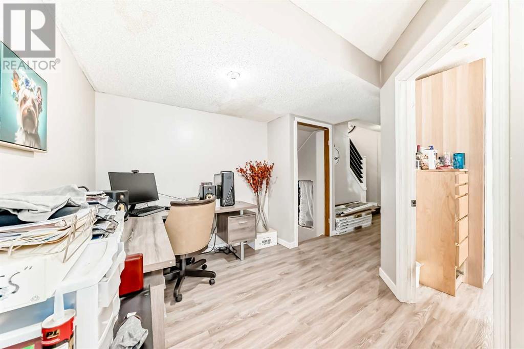 Single Family House 4 Level for Sale in  Bridleglen Road SW Bridlewood Calgary 