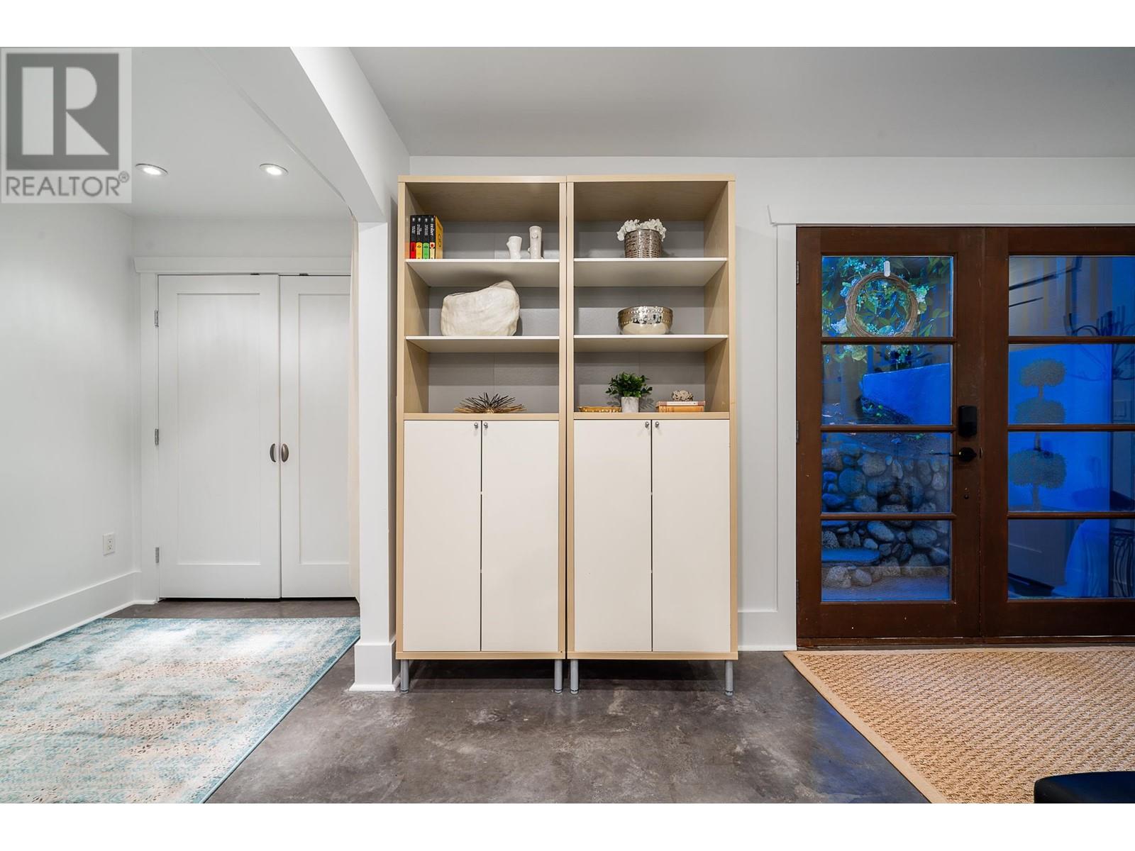 3394 MAHON AVENUE, North Vancouver real estate listing R2997977