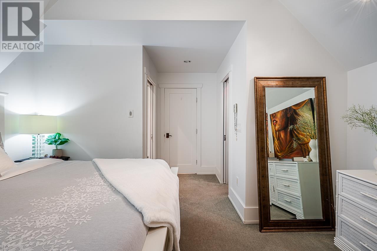 3394 MAHON AVENUE, North Vancouver real estate listing R2997977