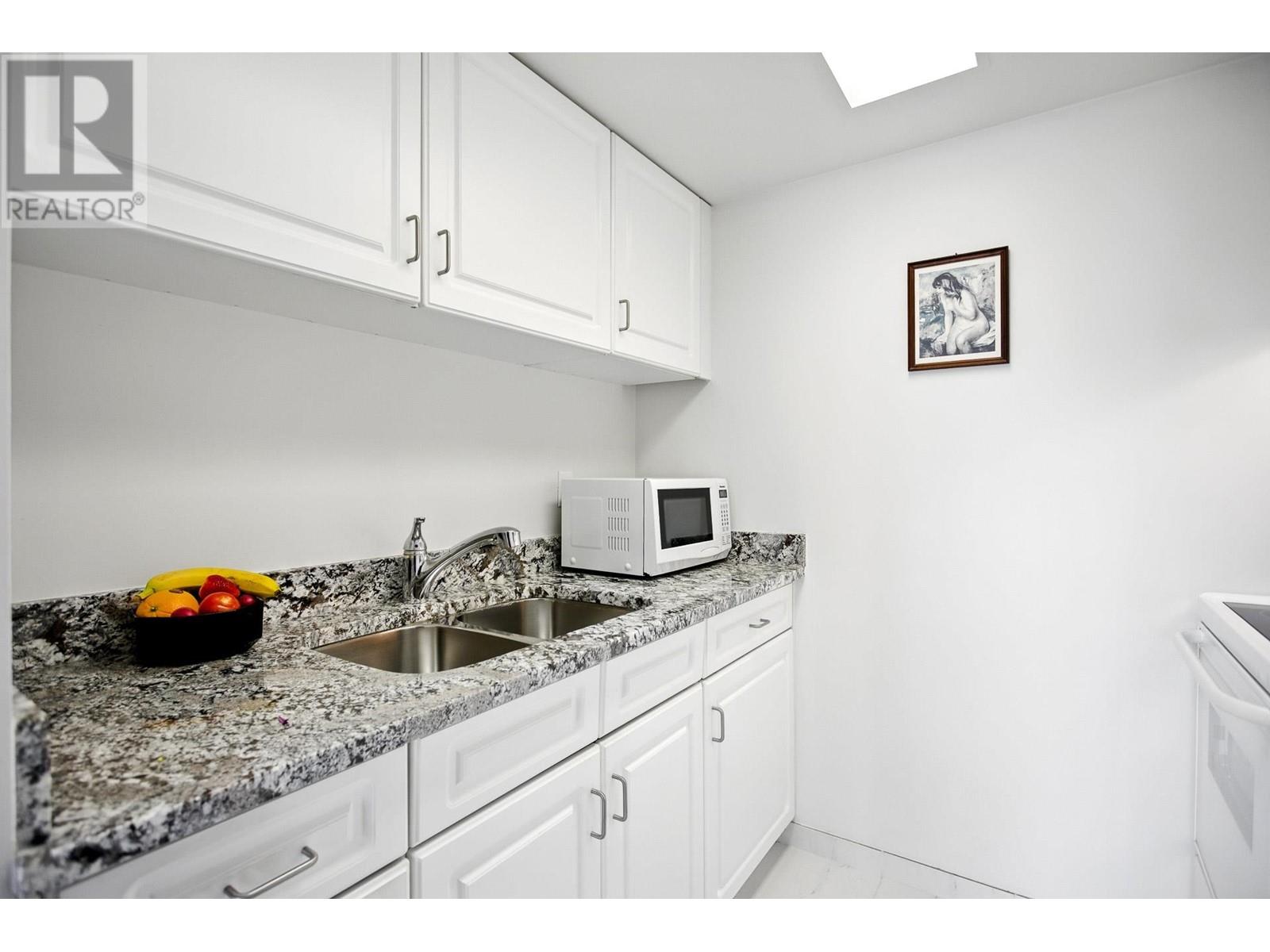 508 789 DRAKE STREET, Vancouver real estate listing R2998082