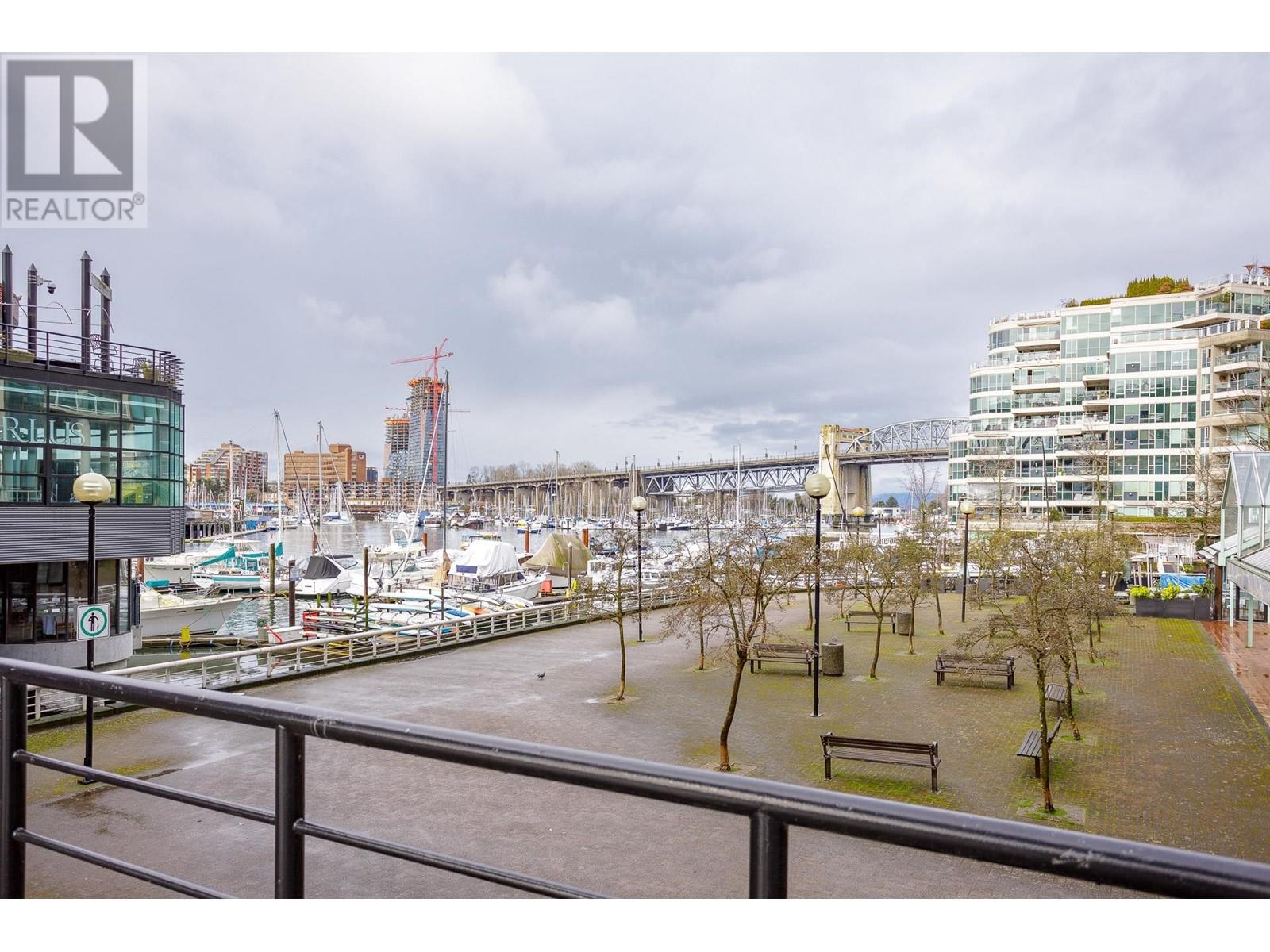 508 789 DRAKE STREET, Vancouver real estate listing R2998082