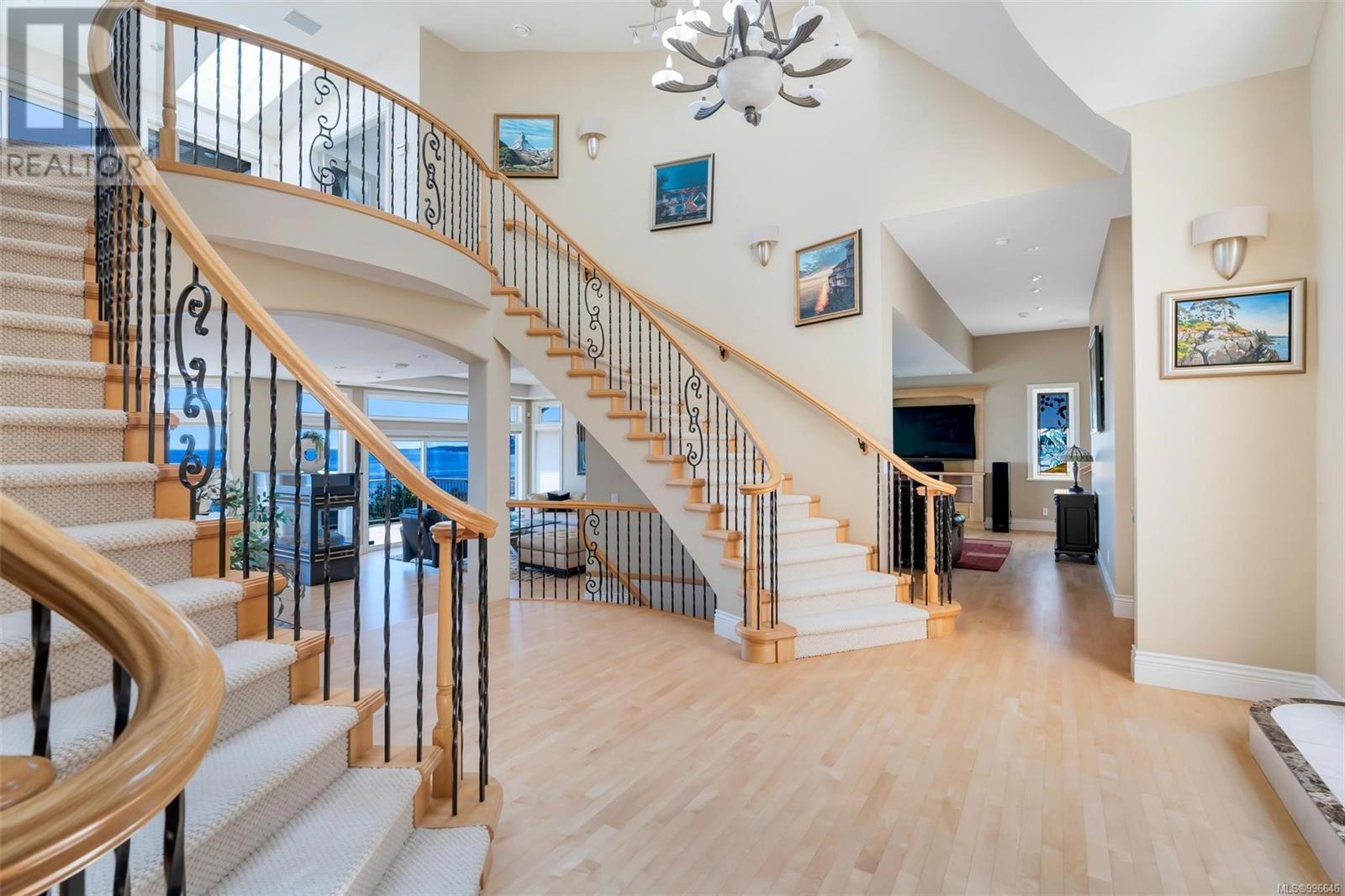  4461 Shore Way, Saanich