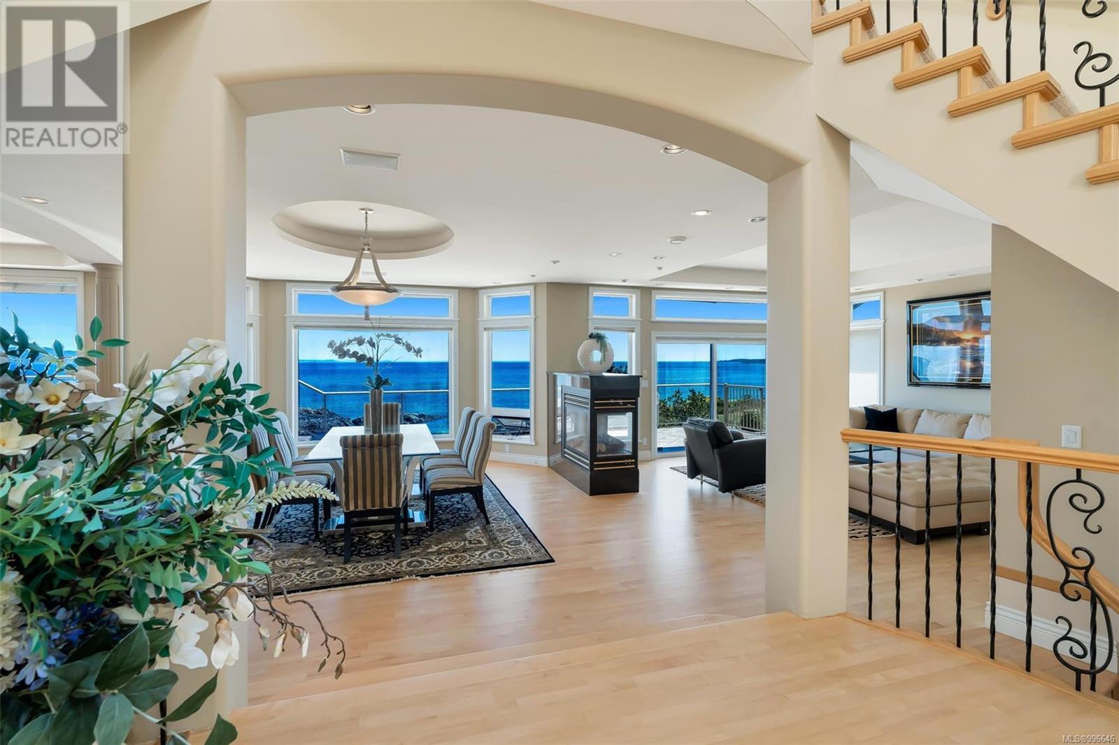  4461 Shore Way, Saanich