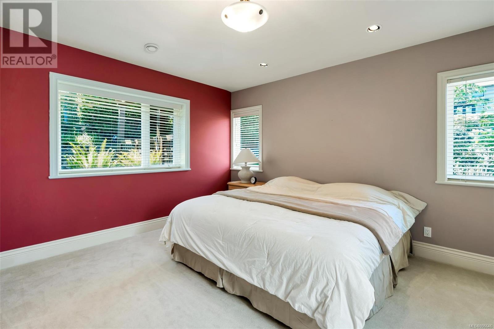  4461 Shore Way, Saanich