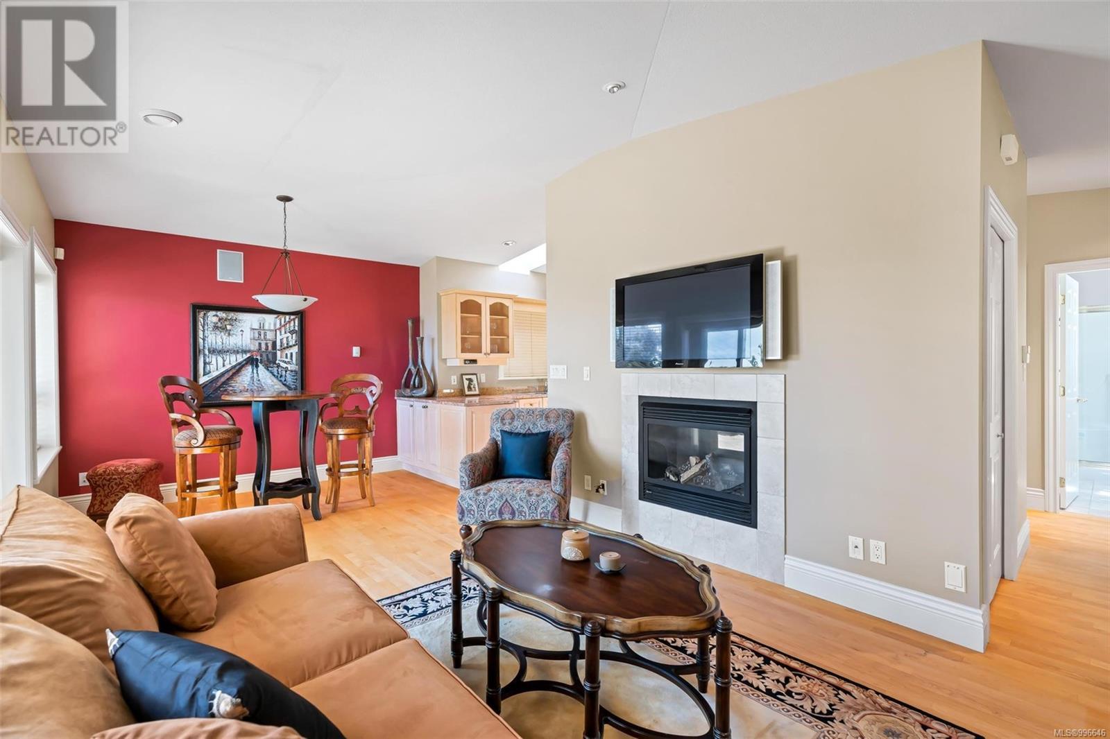  4461 Shore Way, Saanich