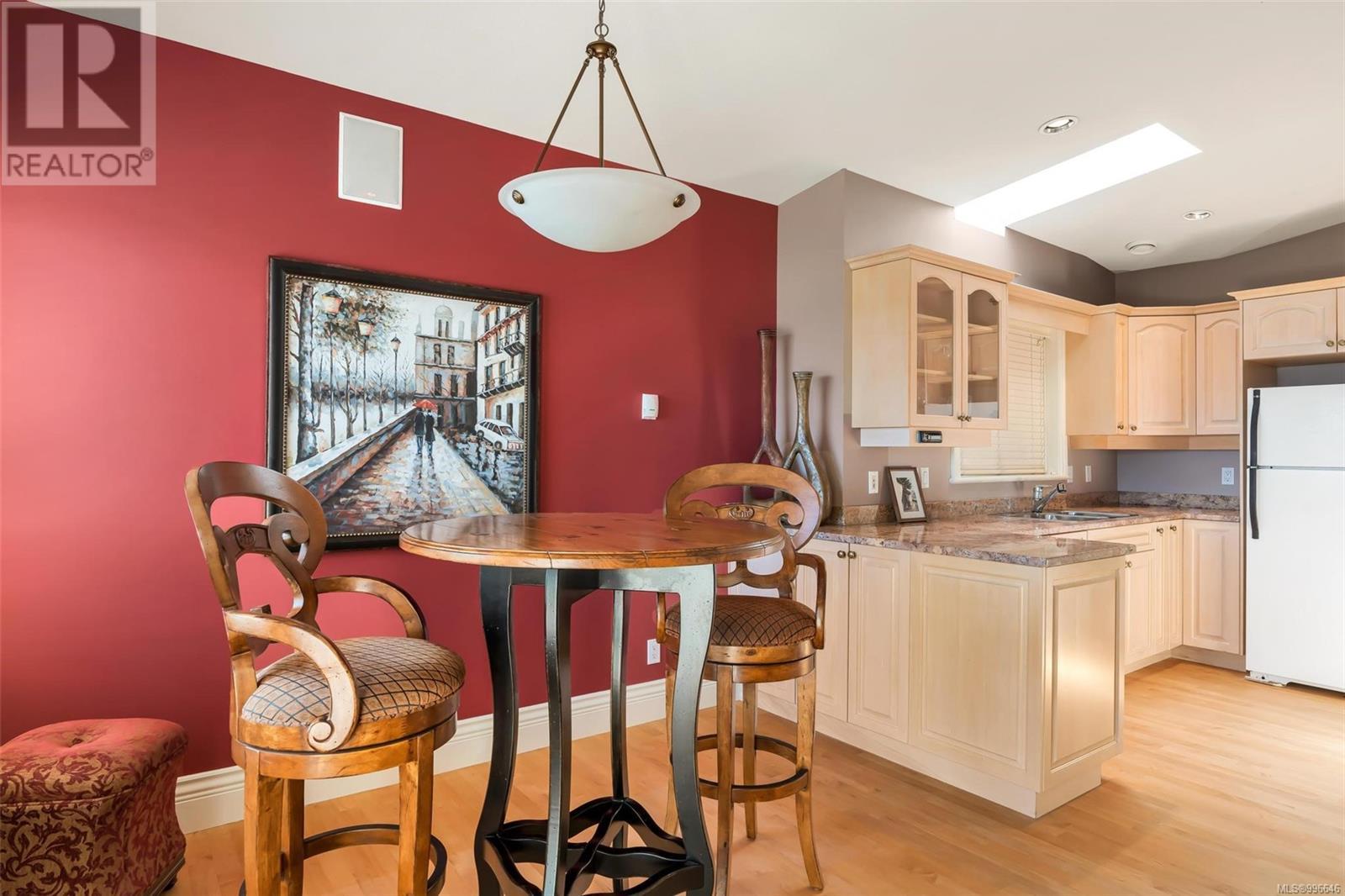  4461 Shore Way, Saanich