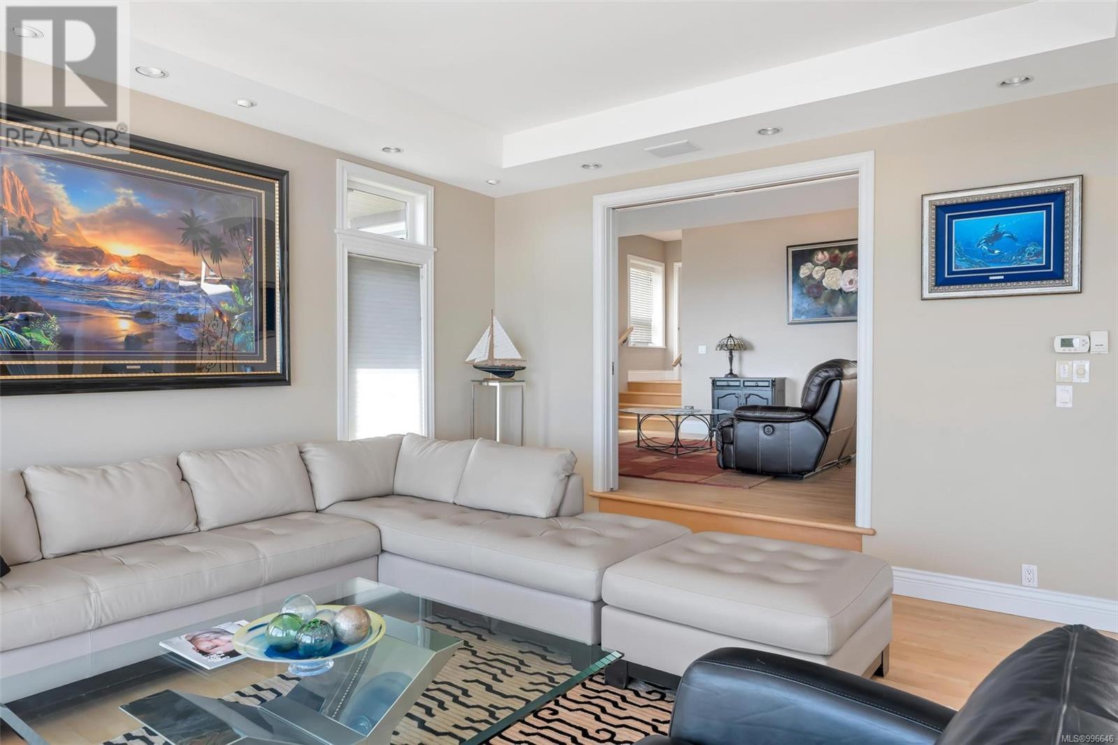  4461 Shore Way, Saanich
