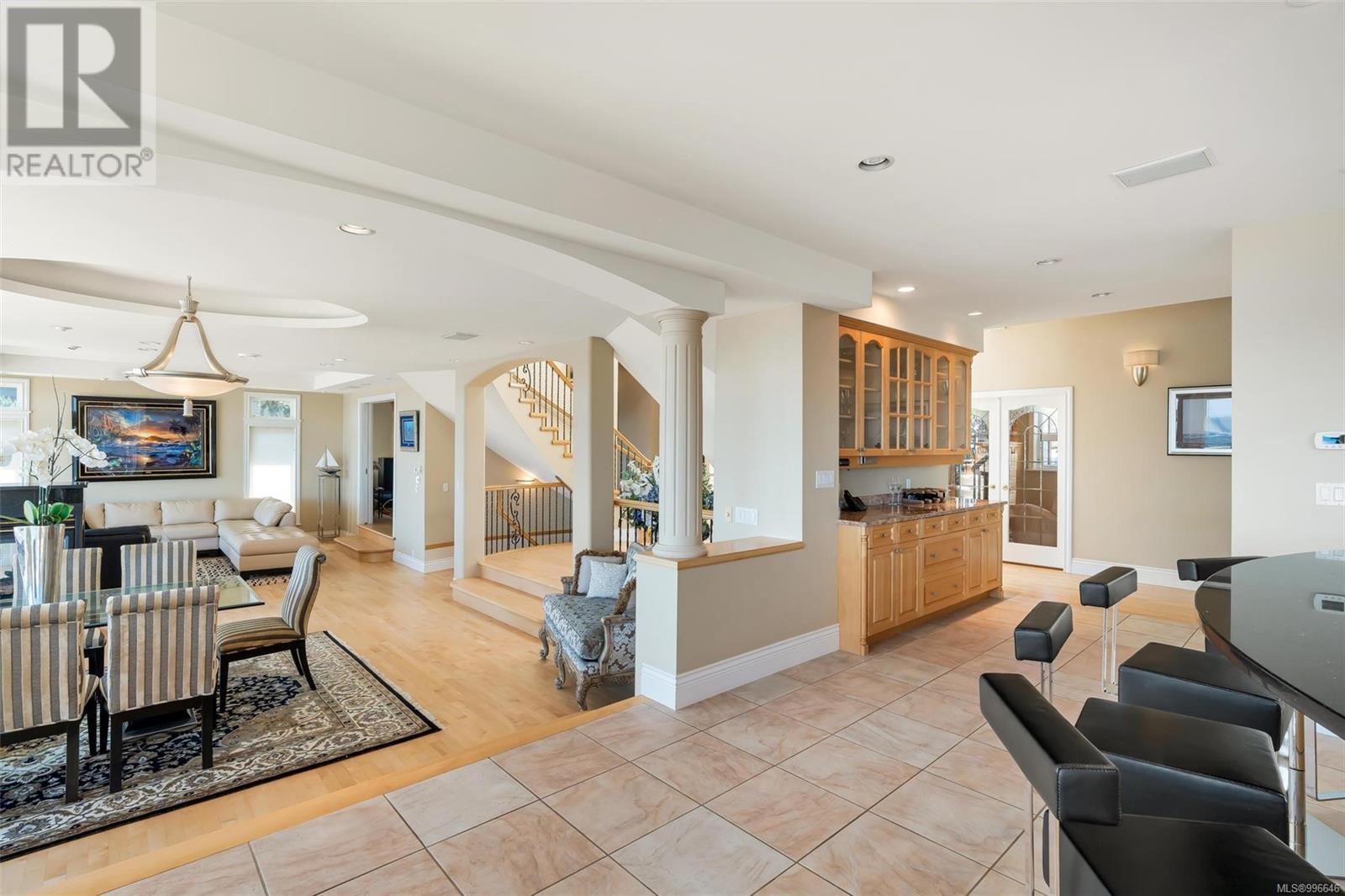  4461 Shore Way, Saanich