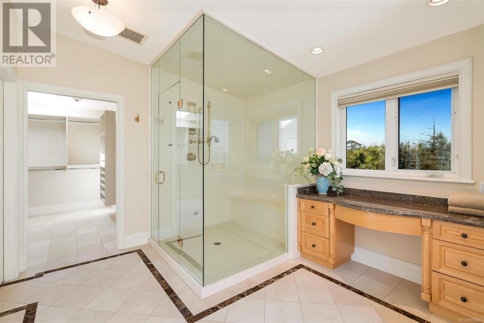  4461 Shore Way, Saanich