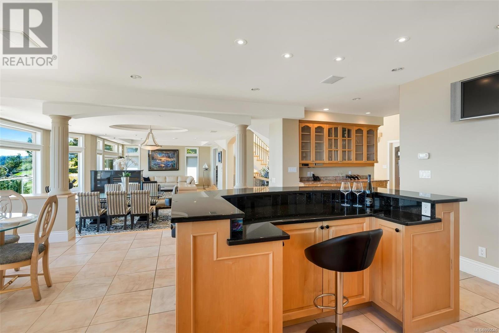  4461 Shore Way, Saanich