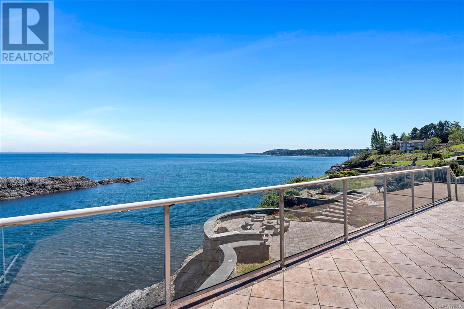 4461 Shore Way, Saanich