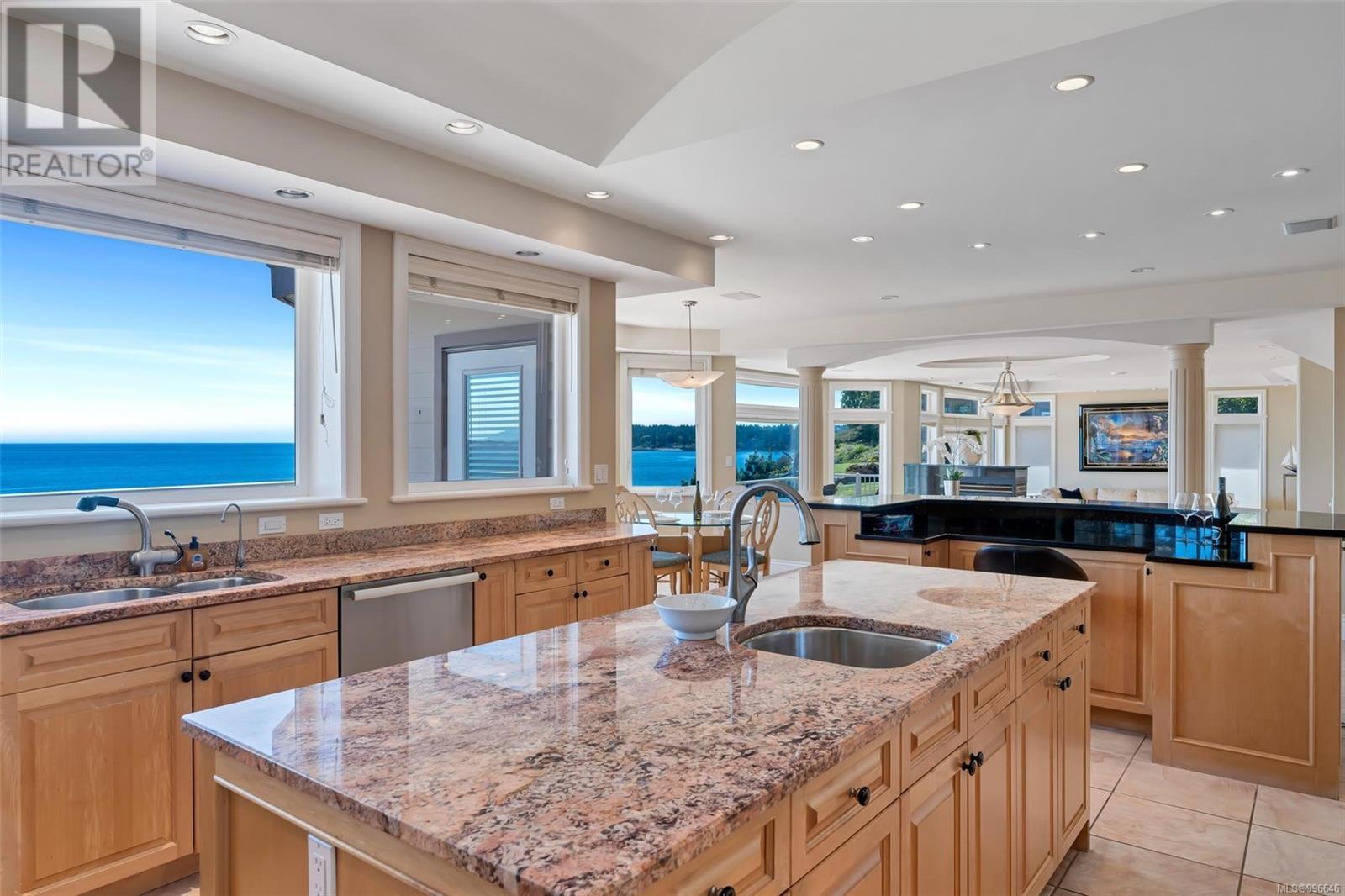  4461 Shore Way, Saanich