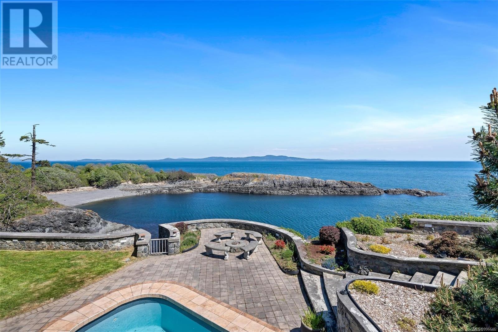  4461 Shore Way, Saanich