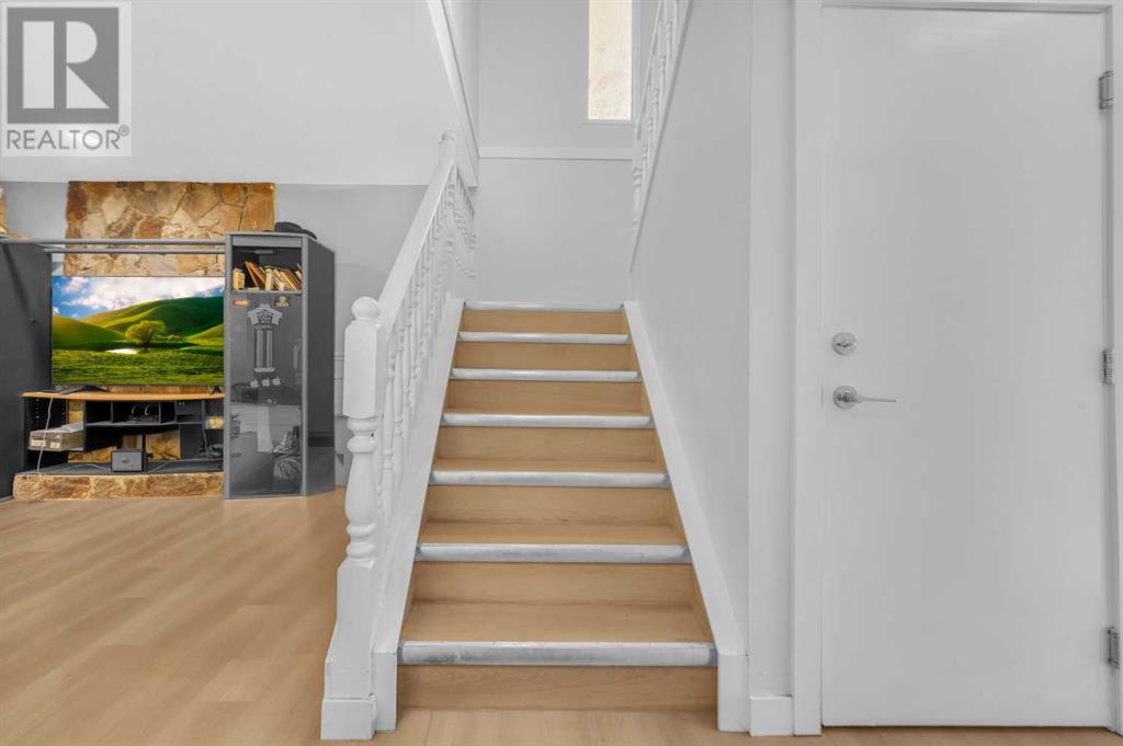 Single Family House for Sale in  Whitehaven Road NE Whitehorn Calgary 