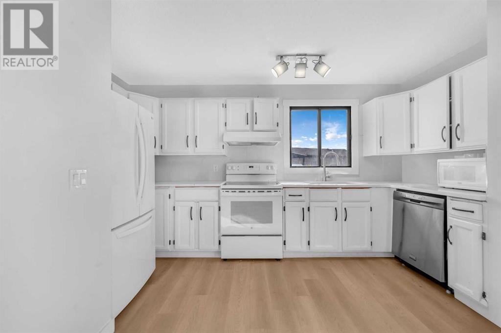 Single Family House for Sale in  Whitehaven Road NE Whitehorn Calgary 