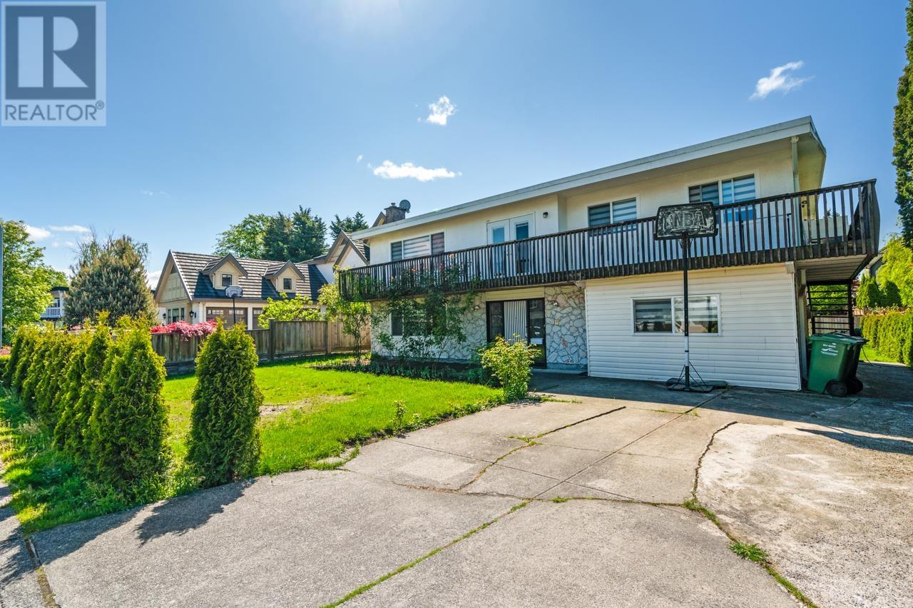 Photo 1 of 10320 Algonquin Drive, Richmond BC