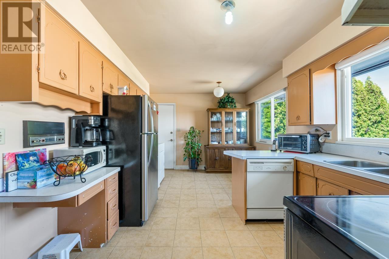 Photo 28 of 10320 Algonquin Drive, Richmond BC