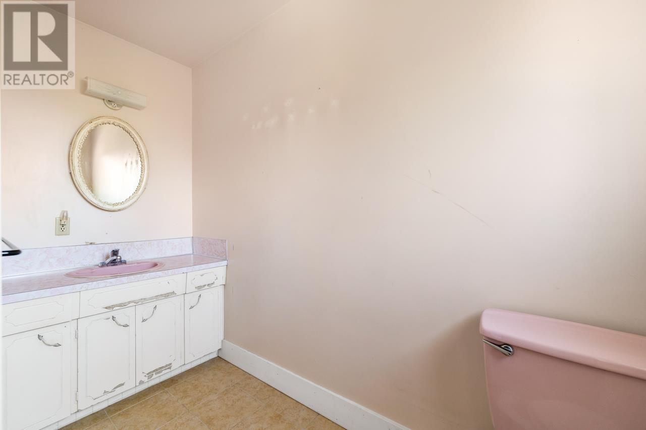 Photo 18 of 10320 Algonquin Drive, Richmond BC