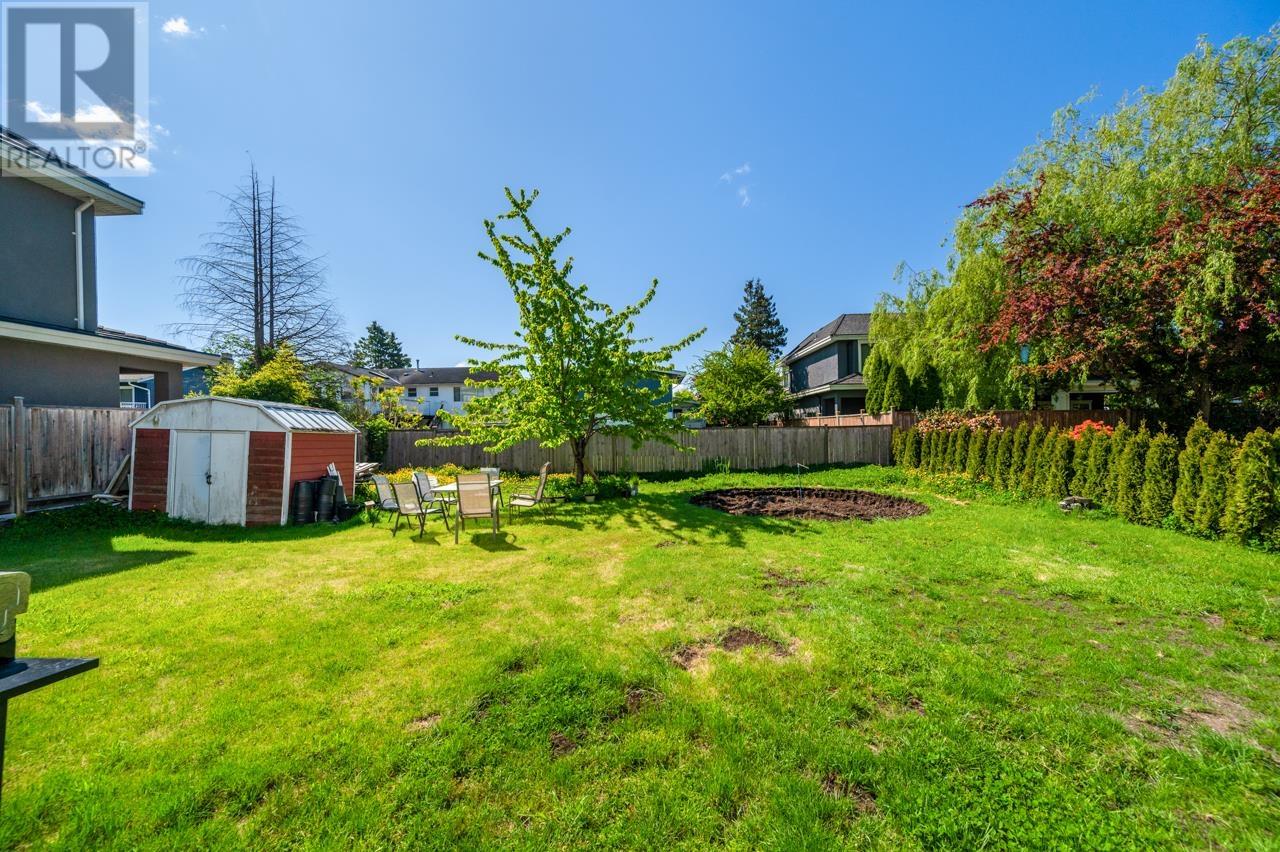 Photo 12 of 10320 Algonquin Drive, Richmond BC