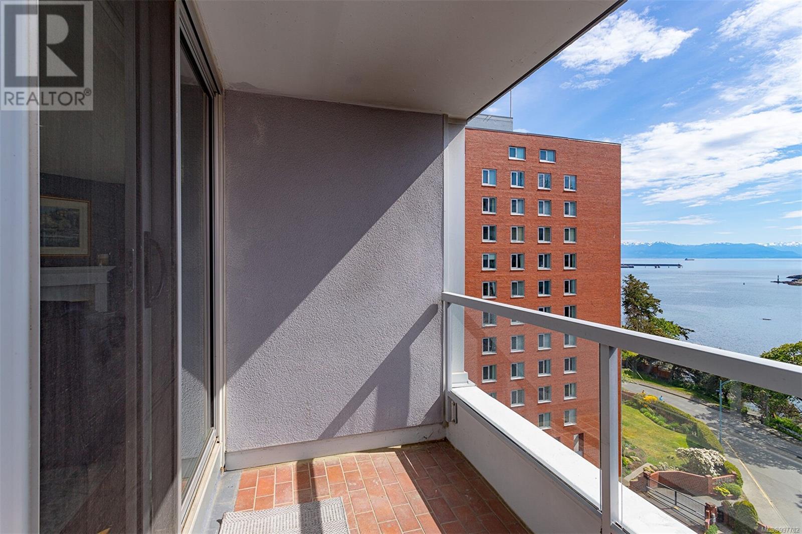 906 327 Maitland Street, Victoria