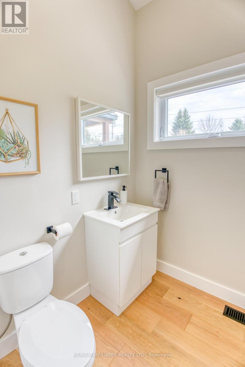 Photo 40 of 48 Trotters Lane, Rideau Lakes ON