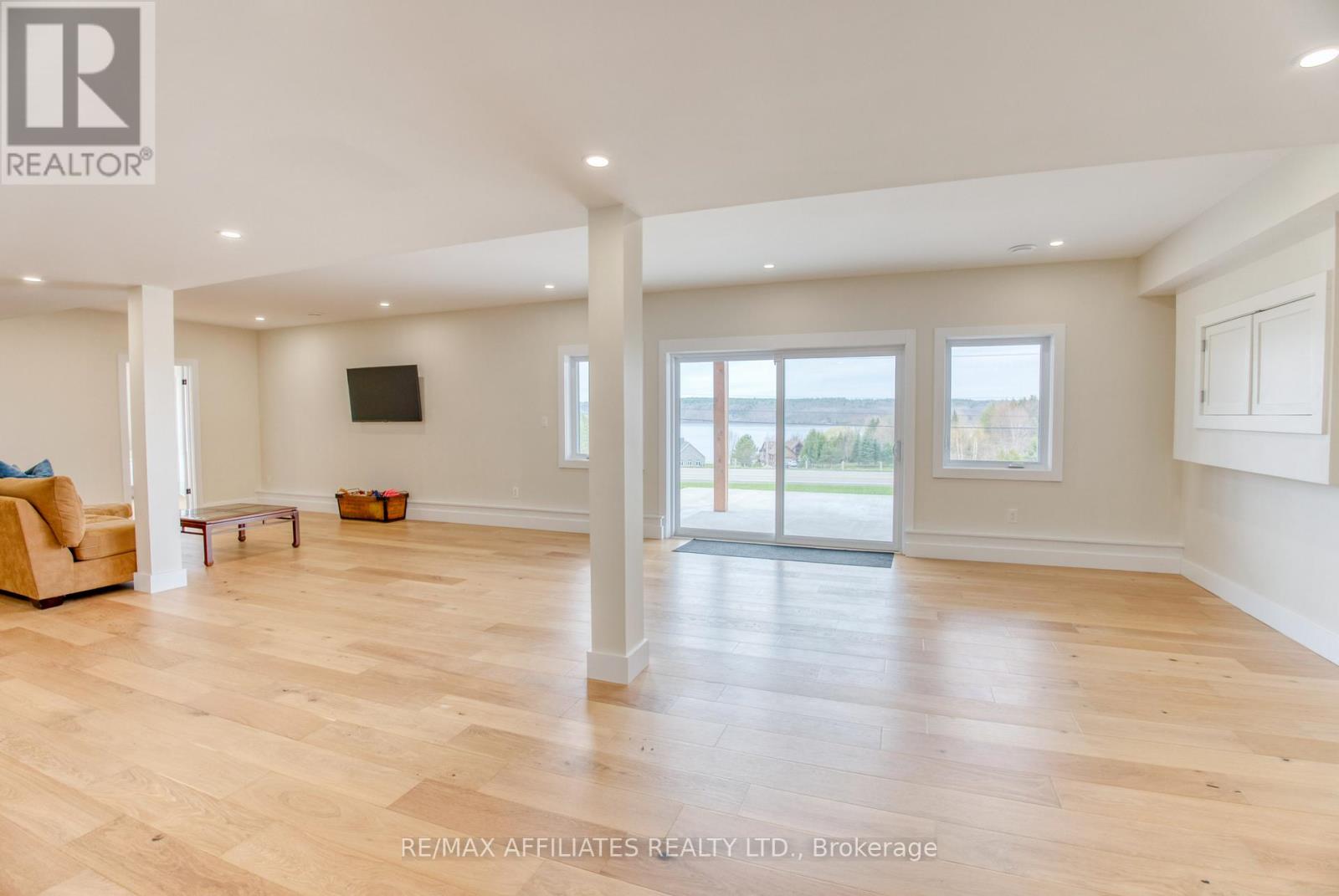 Photo 4 of 48 Trotters Lane, Rideau Lakes ON