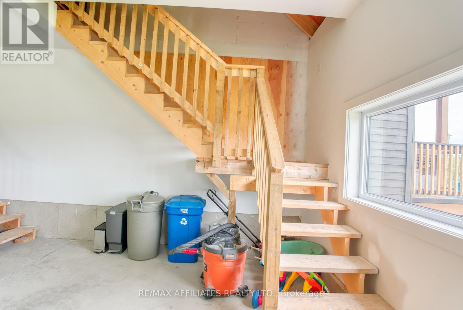 Photo 20 of 48 Trotters Lane, Rideau Lakes ON