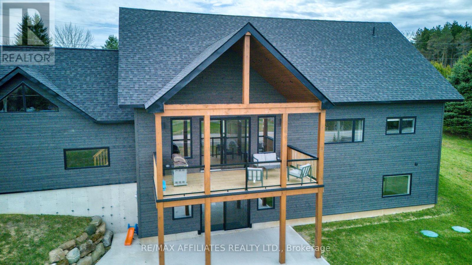Photo 28 of 48 Trotters Lane, Rideau Lakes ON