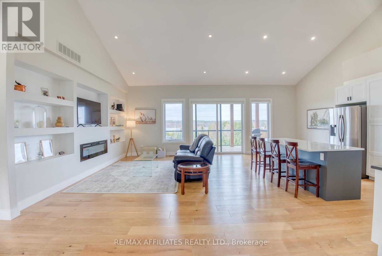 Photo 23 of 48 Trotters Lane, Rideau Lakes ON