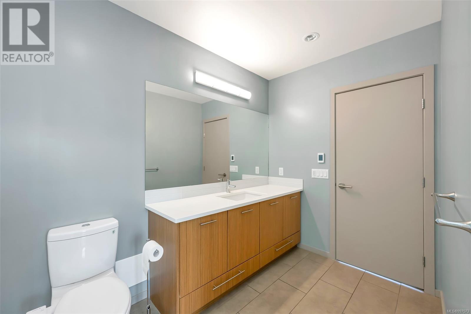 1404 834 Johnson Street, Victoria