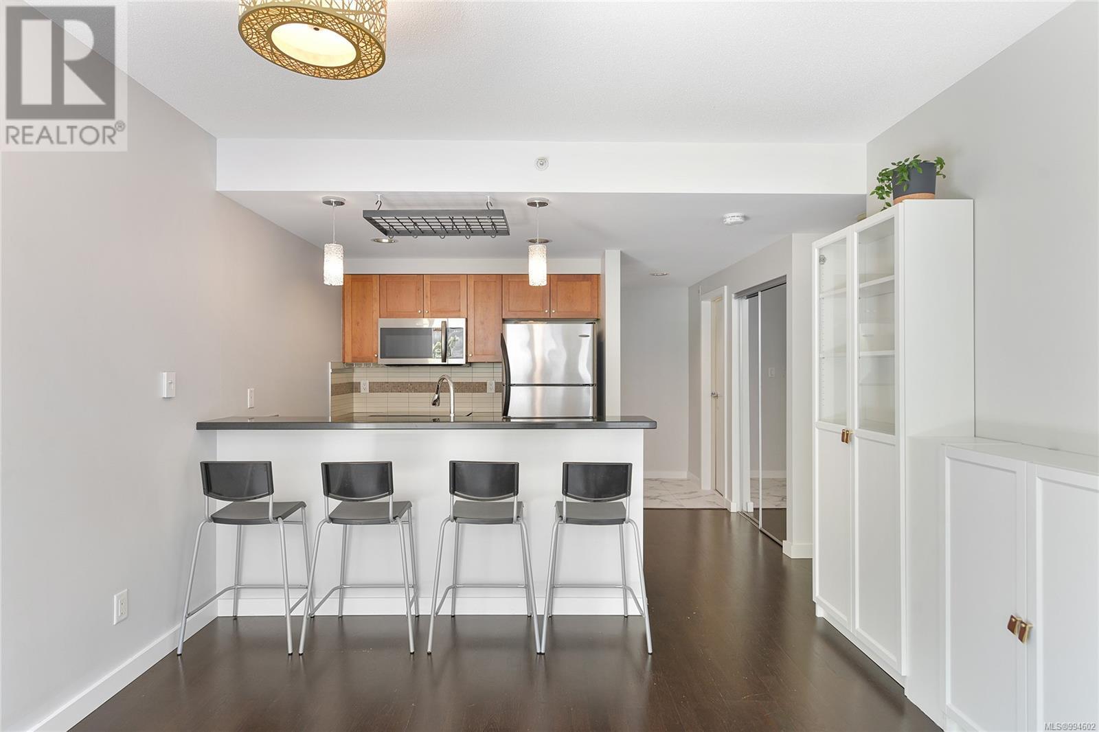 301 732 Cormorant Street, Victoria